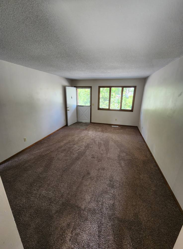 307 S 2nd St Clinton Mo Apt 1 14.jpg